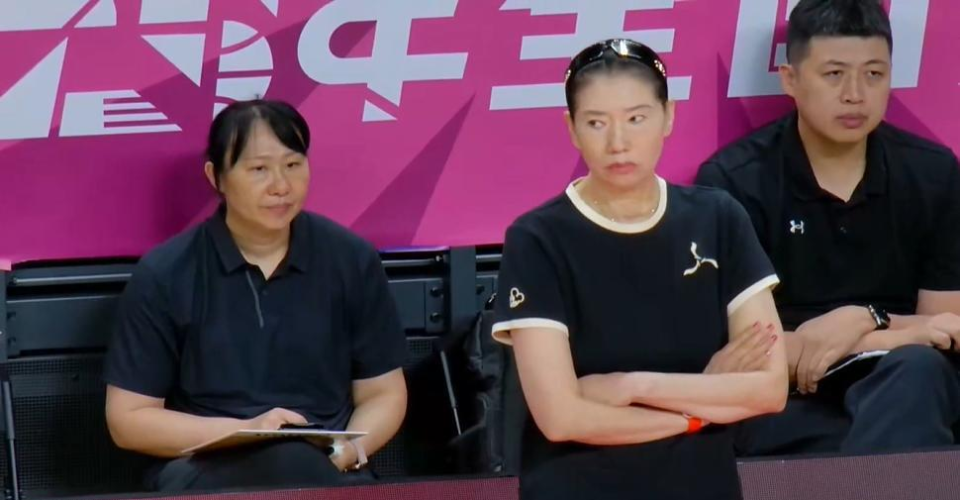 src, 线命中三分, 现高居小组 src, 线命中三分, 现高居小组